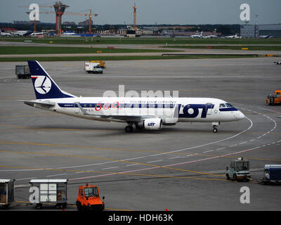 SP-LII (Flugzeuge) am internationalen Flughafen Sheremetyevo pic3 Stockfoto