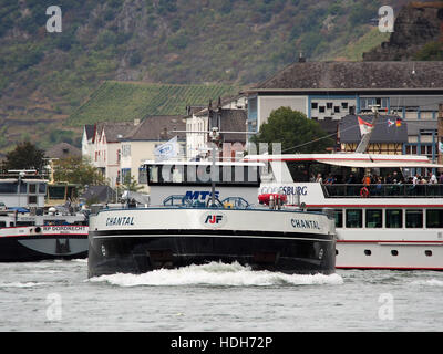 Chantal (Schiff, 2014) ENI 04811580 auf dem Rhein an der Loreley pic1 Stockfoto