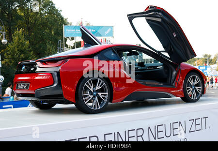 Impressionen: BMW i8 - Berlin-Marathon, 25. September 2016, Berlin. Stockfoto