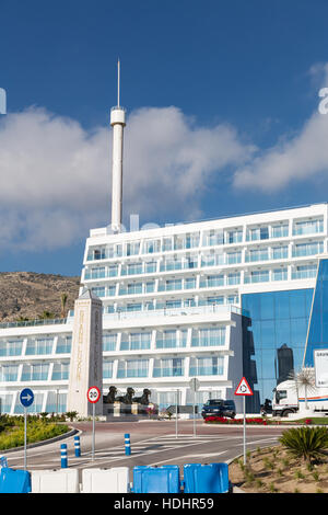 Ansicht des Grand Hotel Luxor, Benidorm, Grand Luxor All Suites Hotel... Stockfoto