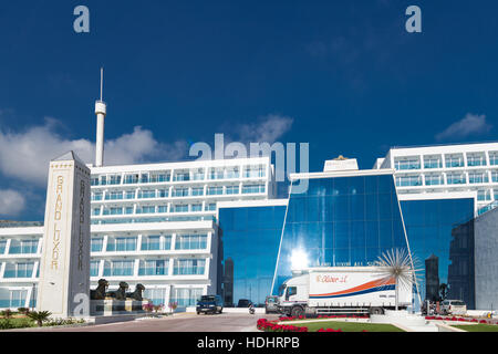 Ansicht des Grand Hotel Luxor, Benidorm, Grand Luxor All Suites Hotel, Benidorm, Spanien, Europa Stockfoto