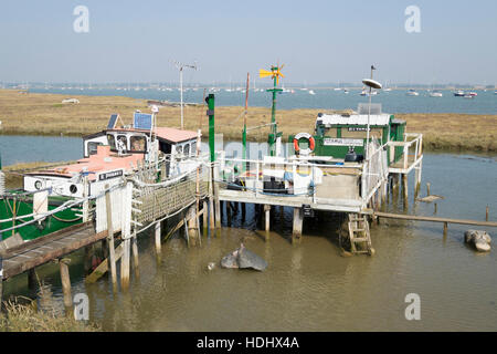 Hausboot auf dem Fluss Deben Mündung, Suffolk, England, UK Stockfoto