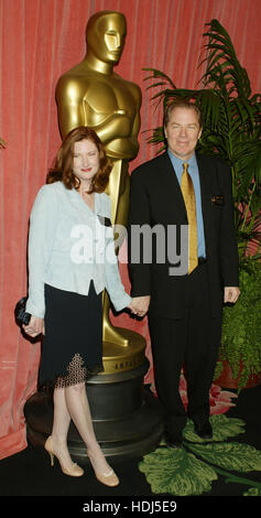 Annette O' Toole und Michael McKean bei den Academy Awards Nominees Luncheon im Beverly Hilton in Beverly Hills, Kalifornien auf Montag, 9. Februar 2004.  Bildnachweis: Francis Specker Stockfoto