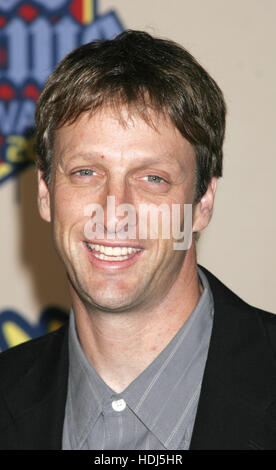 Skater-Boarder Tony Hawk kommt bei den Spike TV Video Game Awards im 14. Dezember 2004 in Santa Monica. Bildnachweis: Francis Specker Stockfoto