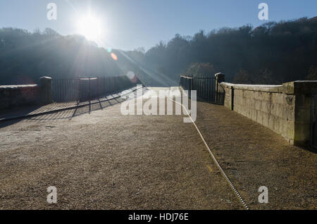 Blick über die Eisenbrücke in Ironbridge Gorge in Shropshire Stockfoto