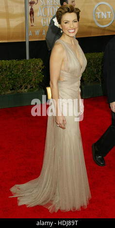 Mariska Hargitay kommt bei den Screen Actors Guild Awards in Los Angeles, Kalifornien im 22. Februar 2004.  Bildnachweis: Francis Specker Stockfoto