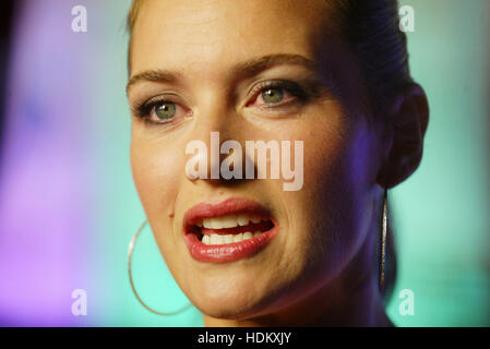 Schauspielerin Kate Winslet bei der DVD-Launch-Party für den Film "Eternal Sunshine of the Spotless Mind" am 23. September 2004 in Los Angeles, Kalifornien. Foto: Francis Specker Stockfoto