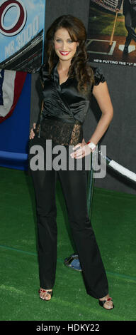 Dayanara Torres Delgado kommt bei der Premiere von Touchstone Pictures "Mr 3000" am El Capitan Theatre am 8. September 2004 in Los Angeles, Kalifornien. Sie ist die Ex-Frau von Sänger Marc Anthony. Bildnachweis: Francis Specker Stockfoto