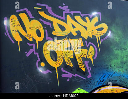 Keine Tage Off - Belfast International Peace Wall Graffiti Cupar Weg, West Belfast, NI, UK Stockfoto