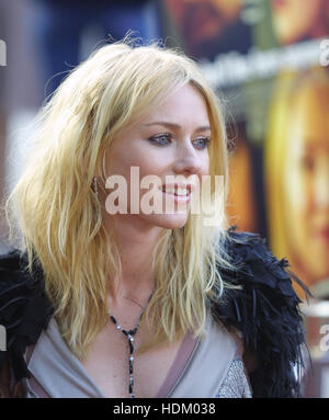 Schauspielerin Naomi Watts bei der Premiere des Films "Wir Don't Live Here Anymore", am 5. August 2004 Photo Credit: Francis Specker Stockfoto