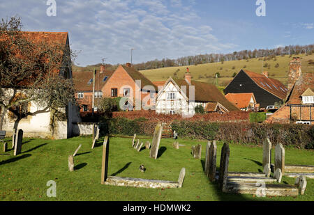 Englische Landschaft mit Blick auf das Dorf Turville in den Chiltern Hills Stockfoto