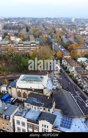 Blick über London von oben Torbogen Tower, North London, UK, November 2013. Das Gebäude wurde renoviert und umbenannt Aussichtspunkt. Stockfoto