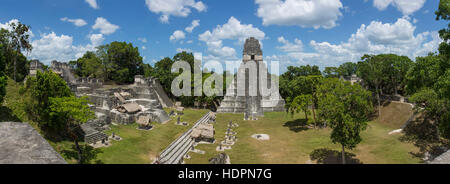 Tempel I oder Tempel des großen Jaguar ist eine Grabbeigaben Pyramide gewidmet Jasaw Chan K'awil, die in der Struktur in AD 734 begraben wurde.  Die pyram Stockfoto