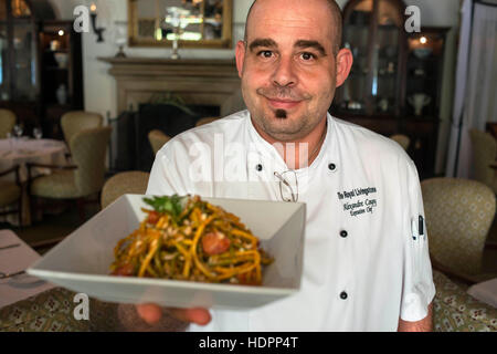 Französischen Chef Alexandre Coupy, executive Küchenchef des Hôtel Royal Livingstone reiste nach Lusaka speziell auf einen Gourmet des französischen m vorbereiten Stockfoto