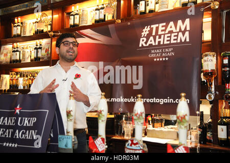 Raheem Kassam startet sein Gebot der nächste Führer der UKIP Party zu Party Unterstützer in der Westminster-Arms Pub in Westminster, London.  Mitwirkende: Raheem Kassam wo: London, Vereinigtes Königreich bei: 28. Oktober 2016 Stockfoto