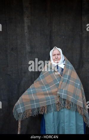 Frau trägt traditionelle Kostüm Pf Südmähren, Tschechische Republik Stockfoto