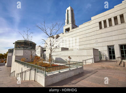 Exterieur der 21.000 Sitz LDS Konferenzzentrum, geglaubt, um das größte Theater-Stil-Auditorium, die jemals gebaut wurde. Stockfoto