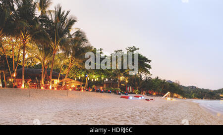 Traditionelle asiatische bunten Longtail-Boot Stockfoto