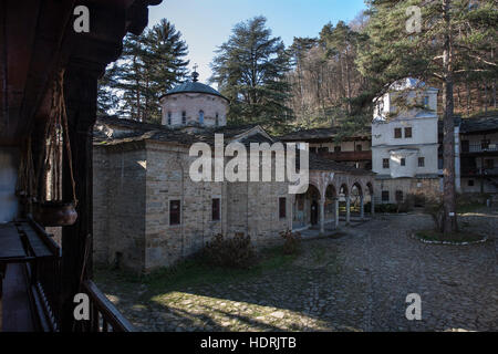 Troyan Kloster, "Himmelfahrt der Jungfrau Maria", berühmt für seine inneren und äußeren Fresken von Zahari Zograf Stockfoto