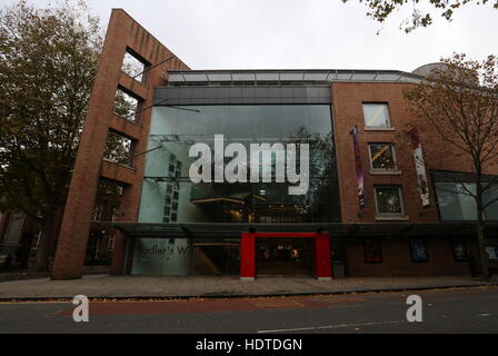 Außenseite des Sadlers Wells Theatre London UK November 2016 Stockfoto