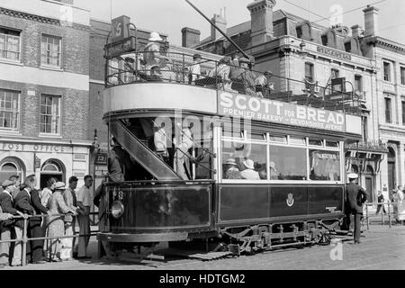 eine ursprüngliche Arbeiten Trolley-Bus an der harten Portsmouth England uk 1930er Jahre Stockfoto