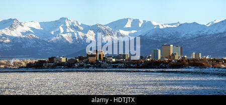 Anchorage, Alaska Skyline kurz nach Sonnenaufgang Stockfoto