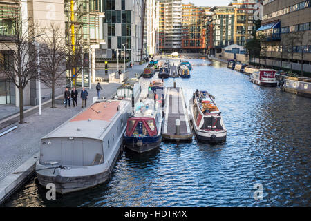 Gebäude in Paddington Basin Sanierung. London, UK Stockfoto