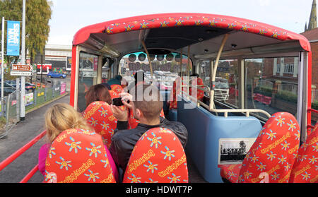 City Sightseeing Bus, offenen Oberdeck in Belfast, Irland, Großbritannien Stockfoto