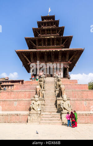 Die 5 Etagen nyatapola Tempel am tomodi Square glücklicherweise überlebt das Erdbeben 2015 Stockfoto