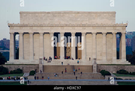 Vorderansicht, am frühen Morgen am Lincoln Memorial, an der National Mall in Washington, DC. Stockfoto