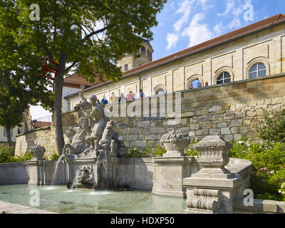 Wittelsbacher Brunnen, Schlosskirche und Schlossturm in Bayreuth, Upper Franconia, Deutschland Stockfoto