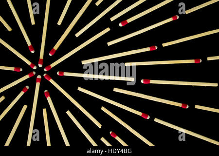 Eine komplexe Stern-Design mit Streik-überall spielen, auf schwarzem Hintergrund isoliert. Close-up. Stockfoto