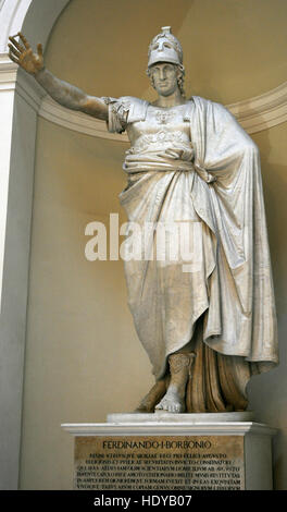 Ferdinand i. von beider Sizilien (1751-1825). König beider Sizilien. Statue des Königs mit Attribute der Göttin Minerva. Von Antonio Canova(1757-1822), Marmor, 1798-1820. Nationales Archäologisches Museum, Naples. Italien. Stockfoto