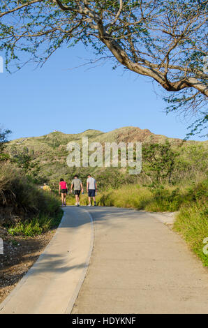 Wandern in Diamond Head State Monument (Leahi Krater), Honolulu, Oahu, Hawaii. Stockfoto