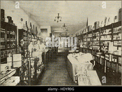 In der Ausgabe von „Canadian Grocer“ vom Oktober bis Dezember 1913 werden Geschäftspraktiken, Handelsnachrichten und Konsumgütertrends in Kanada behandelt. Sie bietet wertvolle Einblicke in die Einzelhandelslandschaft und die sich entwickelnden Marktbedingungen des frühen 20. Jahrhunderts. Stockfoto