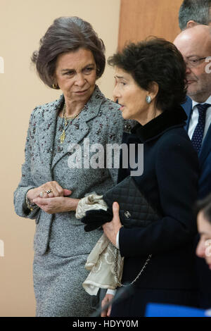 Madrid, Spanien. 15. Dezember 2016. Königin Sofia von Spanien während eines Treffens der Musik Schule "Königin Sofia" in Madrid 15.12.2016 Credit: Gtres Información Más lokalen auf line,S.L./Alamy Live News Stockfoto