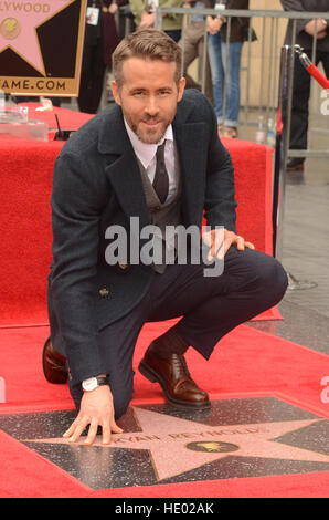 Hollywood, USAlifornia, USA. 15. Dezember 2016. Ryan Reynolds im Bild bei der feierlichen Ehrung Ryan Reynolds mit einem Stern auf Hollywood Walk von Fames am 15. Dezember 2016 in Hollywood, USAlifornia. © David Edwards/Medien Punch/Alamy Live-Nachrichten Stockfoto