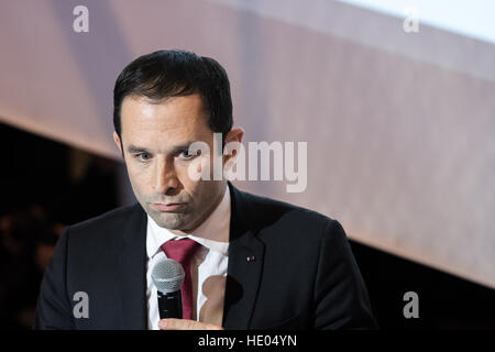 Ökologischen Übergang zum linken Flügel treffen französische Vorwahlen Kandidaten - 15/12/2016 - Frankreich / Ile-de-France (Region) / Paris - Kandidaten für die Präsidentschaftswahl und linken Flügel Vorwahlen Wahl Französisch geben ihr Angebot für ökologischen Übergang zum Klimawandel zu vermeiden.    -Julien Mattia / Le Pictorium Stockfoto