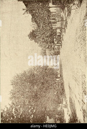 Dieses Werk erinnert an das hundertjährige Jubiläum von Hamilton, Ohio, im Jahr 1892 und bietet historische Einblicke in die Entwicklung der Stadt, wichtige Ereignisse und ihre Rolle für das regionale Wachstum in den letzten 100 Jahren. Er hebt wichtige Meilensteine in der Geschichte Hamiltons hervor. Stockfoto