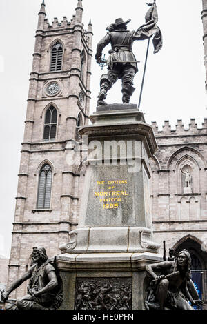 Maisonneuve-Denkmal vor der Notre-Dame-Basilika Montreal am Place d ' Armes, Montreal, Quebec, Kanada Stockfoto