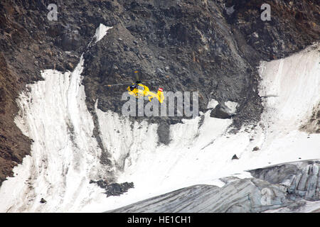 ÖAMTC Hubschrauber Christopherus, Kaunertaler Gletscher, Kaunertales, Tirol, Österreich, Europa zu retten Stockfoto