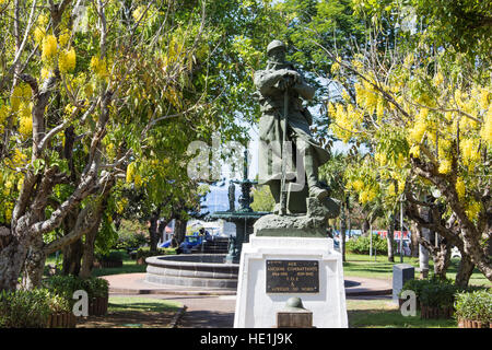 Denkmal der ersten und zweiten Weltkriegs-Veteranen, Park vor Rathaus, St-Pierre, Réunion Stockfoto