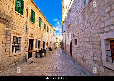 Alte Stein Straße von Trogir Ansicht, UNESCO-Stadt in Dalmatien, Kroatien Stockfoto