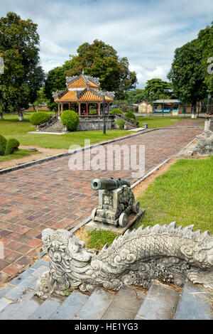 Gebiet der verbotenen Stadt lila. Kaiserstadt (Zitadelle), Hue, Vietnam. Stockfoto