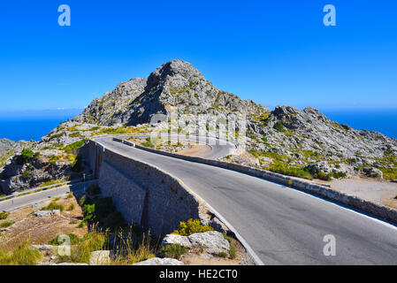 Die Spirale-Brücke an der Bergstrasse, Sa Calobra auf Mallorca in Spanien Stockfoto