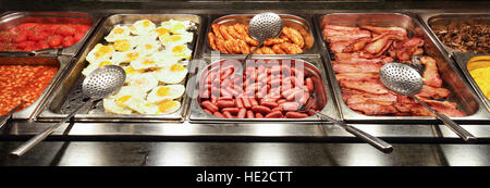 Reichlich englisches Frühstücksbuffet in einem hotel Stockfoto