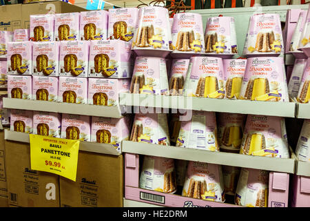 North Miami Beach Florida, Laurenzo's Ital Market, Gourmet-Lebensmittelgeschäft, innen, Regalen, Display-Verkauf Bauli Panettone, FL161125006 Stockfoto