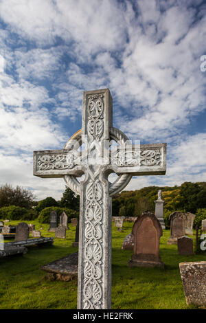 Keltisches Kreuz an der gälischen Kapelle in Cromarty, Schottland Stockfoto