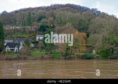 Häuser am Symonds Yat West auf dem Fluss Wye Herefordshire England UK Stockfoto