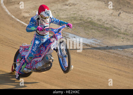 Vladivostok, Rußland - 10. Oktober 2015: Wladiwostok, "Avangard" Stadion, Speedway Rennen "Big Wladiwostok", Grigory Laguta. Stockfoto